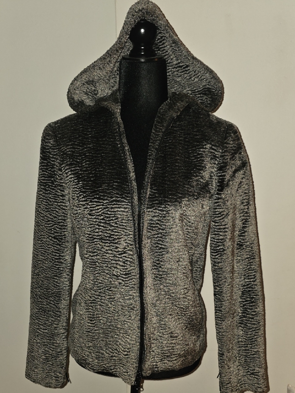 Oscar de la Renta Hooded Teddy Jacket in Charcoal